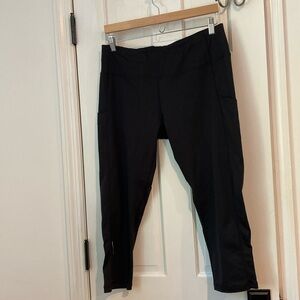 Orange theory black cropped leggings size XL